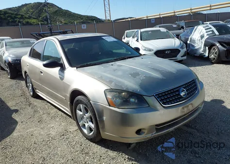 2005 Nissan Altima 2.5 S from USA, damaged, VIN 1N4AL11D75N472103